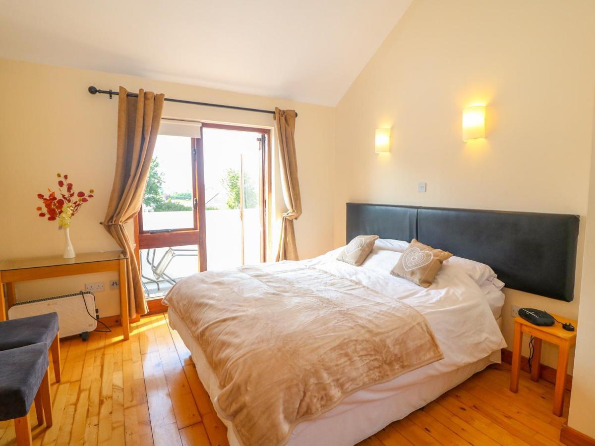 Villa 44 Youghal Buitenkant foto